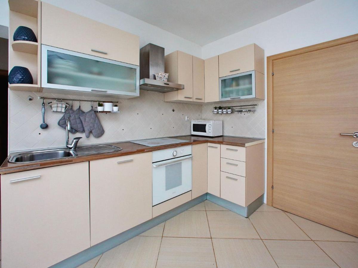Sun-Kissed Apartment In Bibinje With Garden 部屋 写真