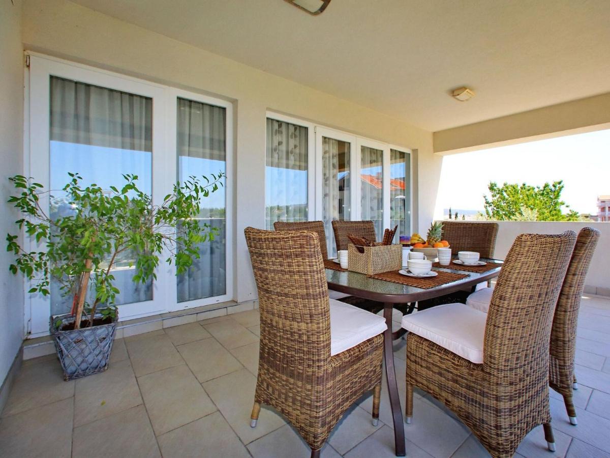 Sun-Kissed Apartment In Bibinje With Garden 部屋 写真